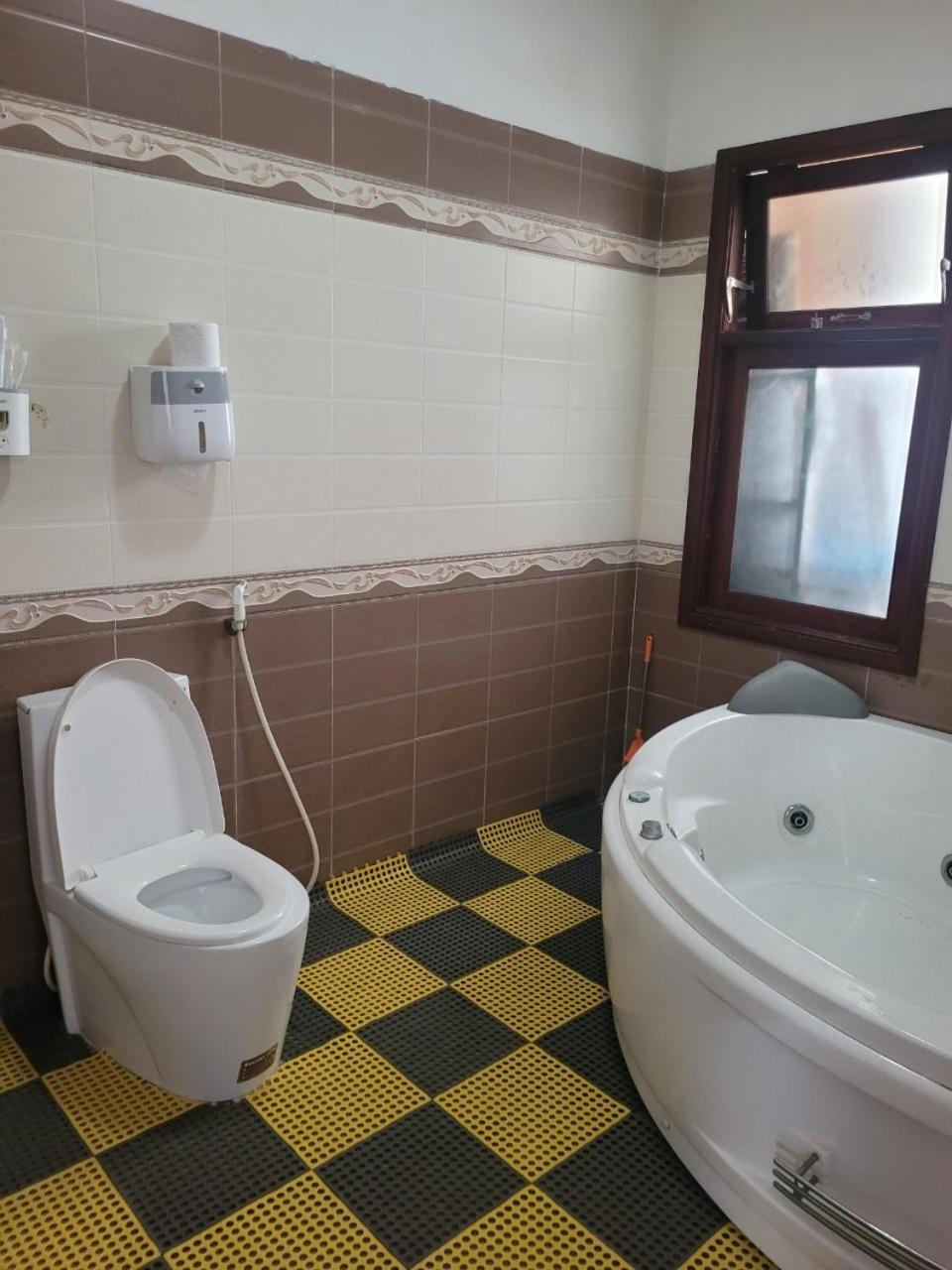 Hostel Ngoc Lien Tuy Hòa Buitenkant foto